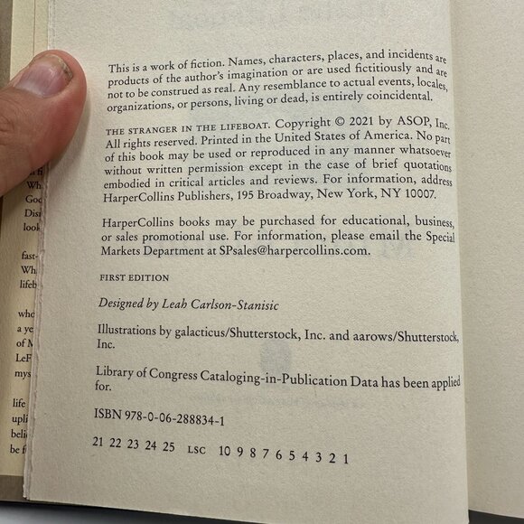 The Stranger In The Lifeboat By Mitch Albom 2021 First Edition Paperback - Picture 3 of 3